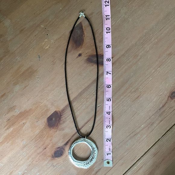 Modern silver colored necklace with tiny beads - Picture 7 of 7